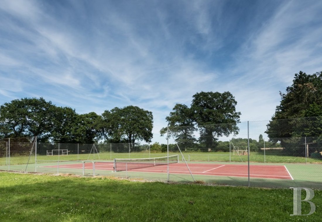 A family chateau in the heart of a vast 200-hectare estate north-west of Nantes, in the Loire-Atlantique - photo  n°19